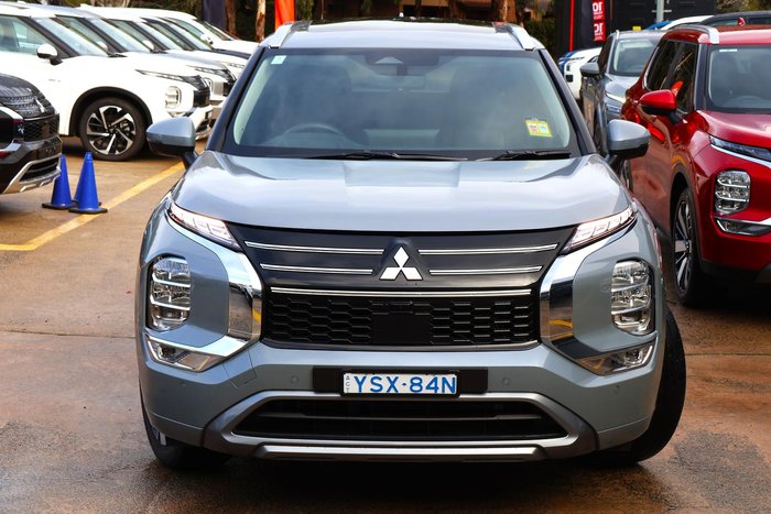 2025 Mitsubishi Outlander Exceed