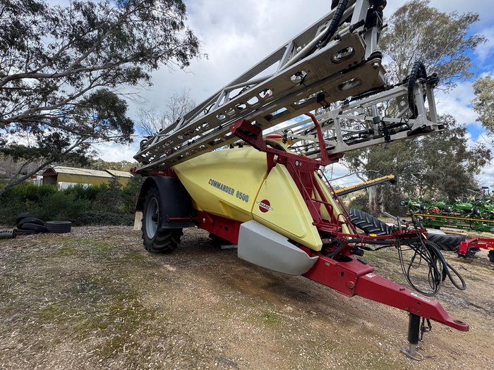 Hardi Commander 8542.