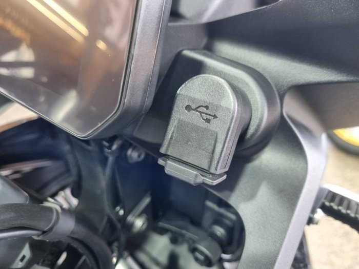 2025 BMW Motorrad F 800 GS TRIPLE BLACK BLACK STORM METALLIC