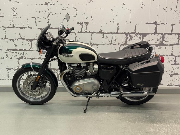 2018 Triumph Bonneville T120 Bonneville Green
