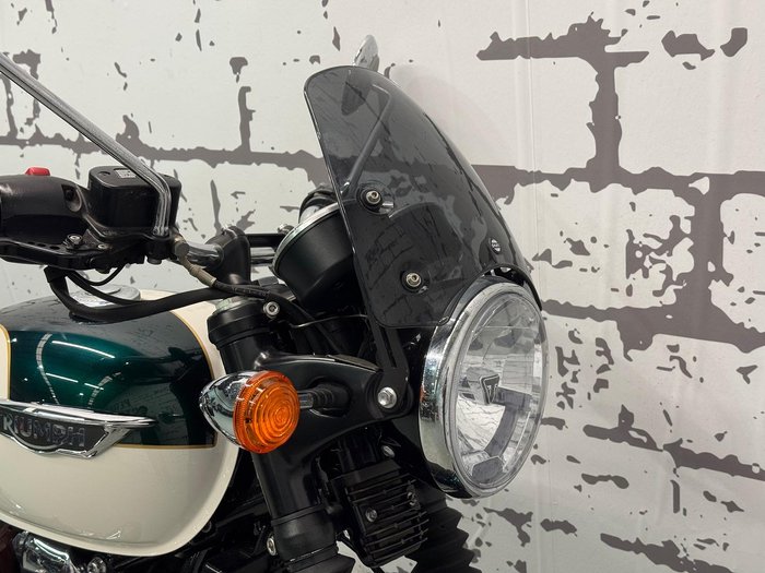 2018 Triumph Bonneville T120 Bonneville Green