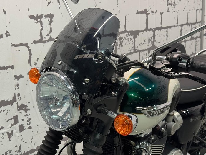 2018 Triumph Bonneville T120 Bonneville Green