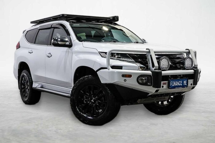 2022 Mitsubishi Pajero Sport GSR