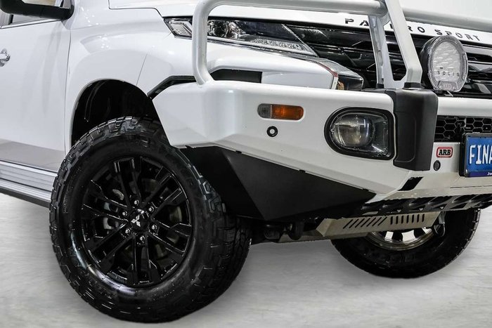 2022 Mitsubishi Pajero Sport GSR