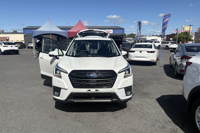 2023 SUBARU FORESTER