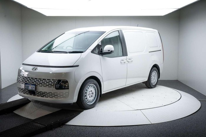 2023 Hyundai STARIA LOAD
