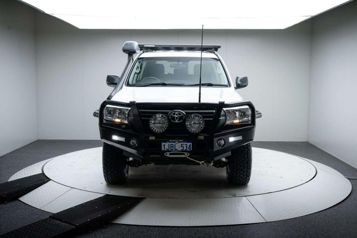 2020 Toyota Landcruiser