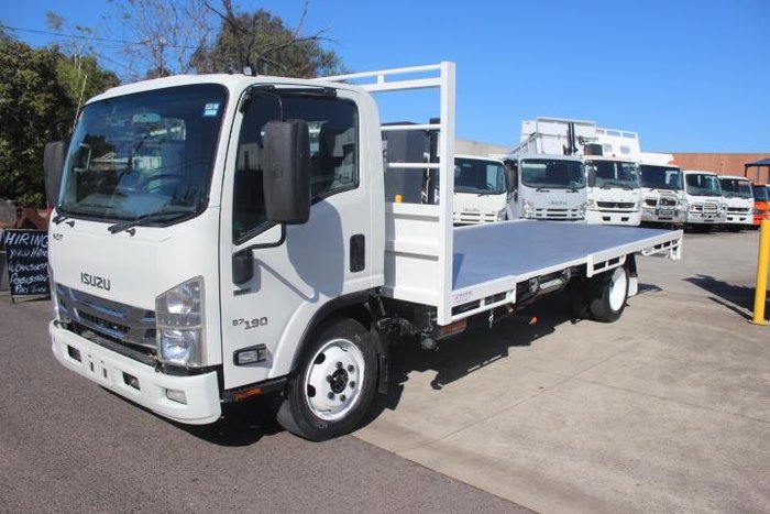 2015 Isuzu N Series