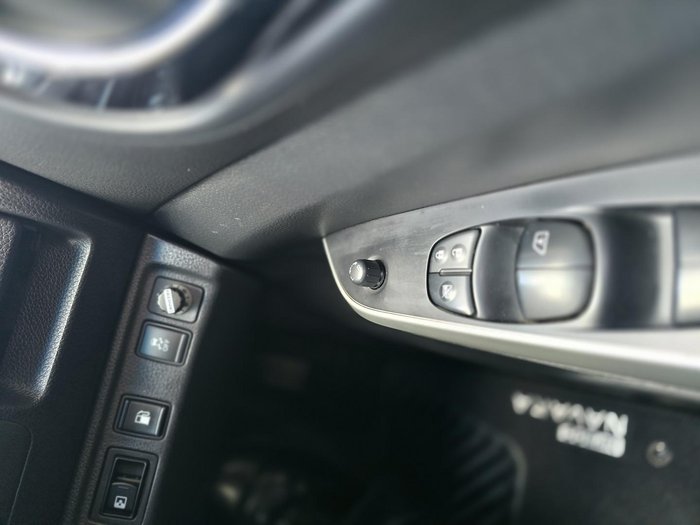 2016 Nissan Navara ST