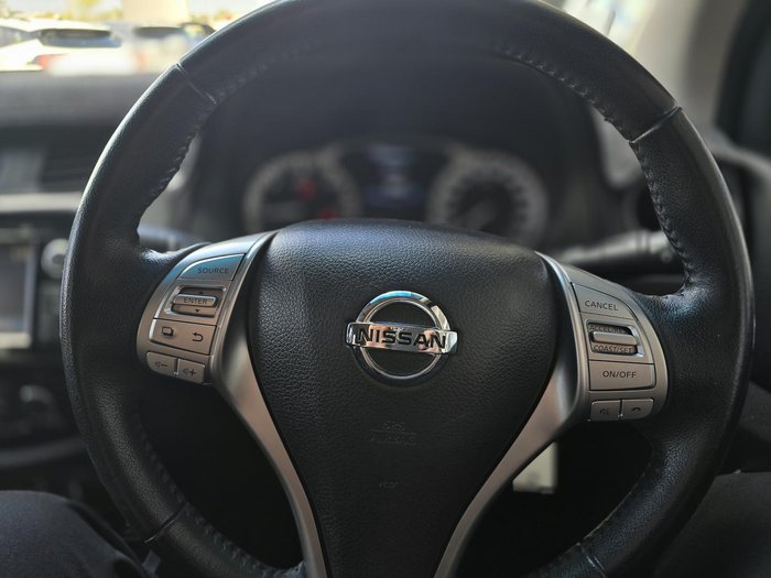 2016 Nissan Navara ST