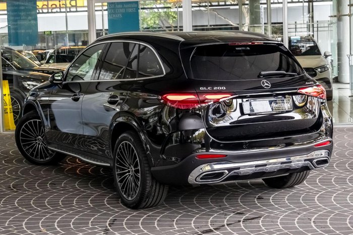 2025 Mercedes-Benz GLC-Class