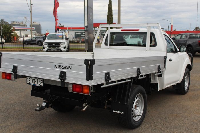 2021 Nissan Navara SL