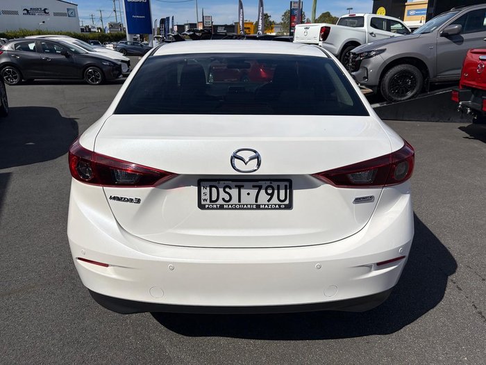 2017 Mazda 3 Neo