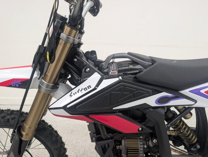 2025 Sur-ron 2025 Sur-ron ELECTRIC HYPER BEE White