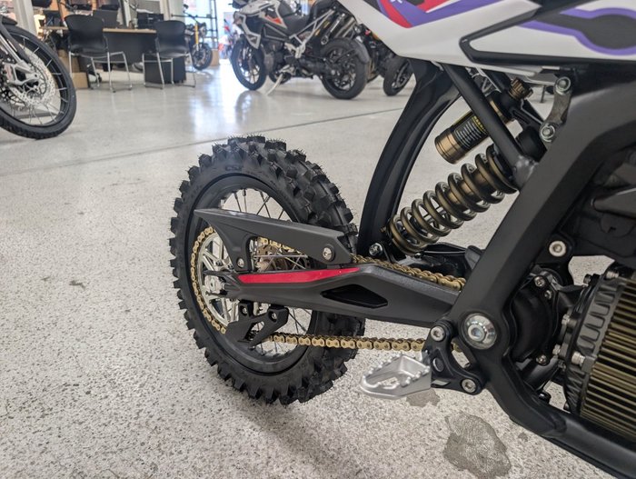 2025 Sur-ron 2025 Sur-ron ELECTRIC HYPER BEE White