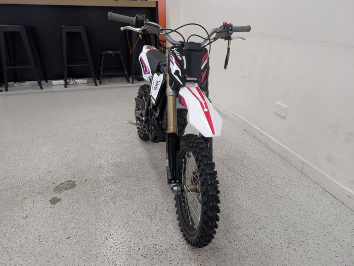 2025 Sur-ron 2025 Sur-ron ELECTRIC HYPER BEE White