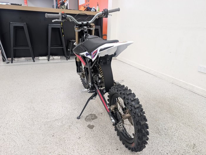 2025 Sur-ron 2025 Sur-ron ELECTRIC HYPER BEE White
