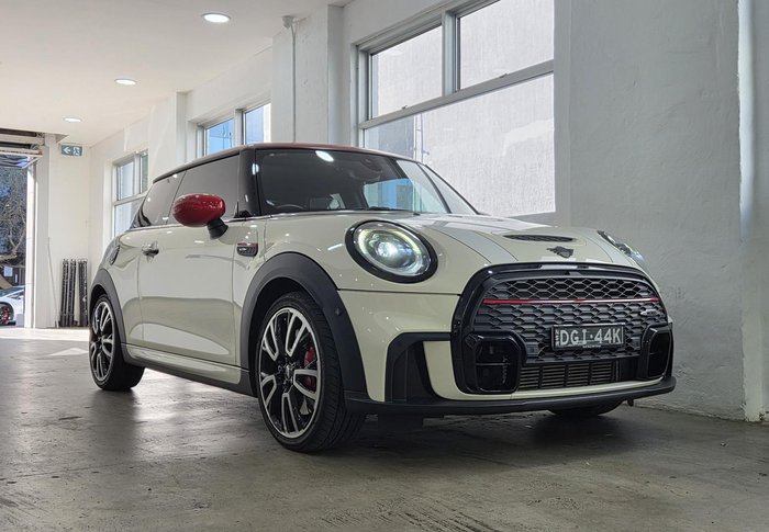 2022 MINI Hatch