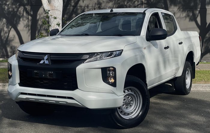 2022 Mitsubishi Triton GLX