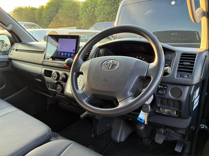2015 Toyota Hiace