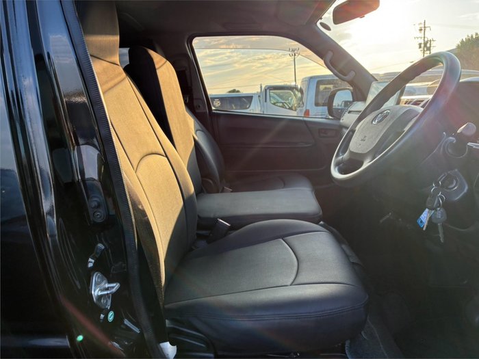2015 Toyota Hiace