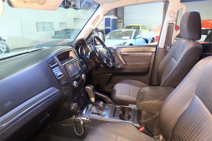 2011 Mitsubishi Pajero GLX
