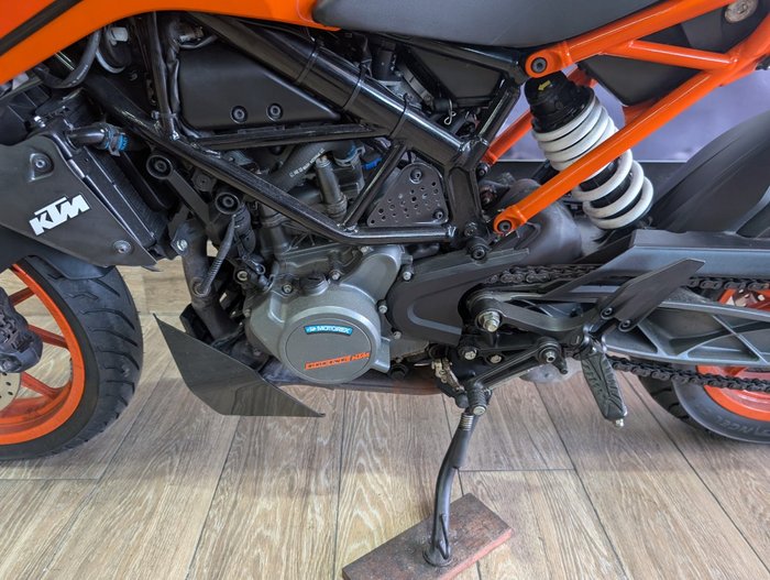 2020 Ktm 200 DUKE ORANGE