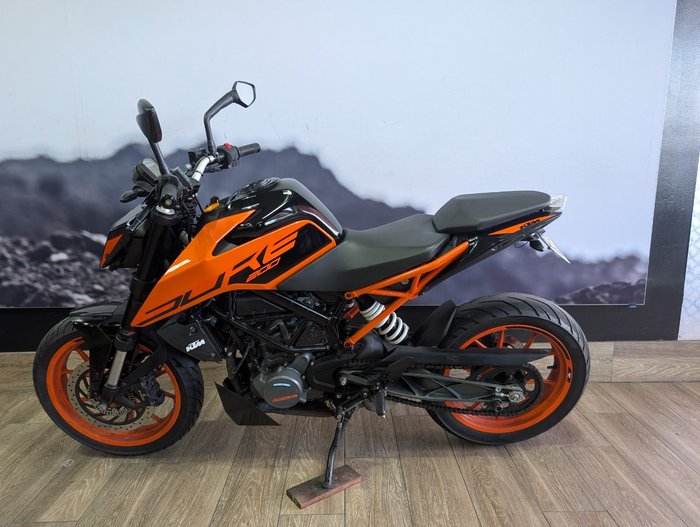 2020 Ktm 200 DUKE ORANGE