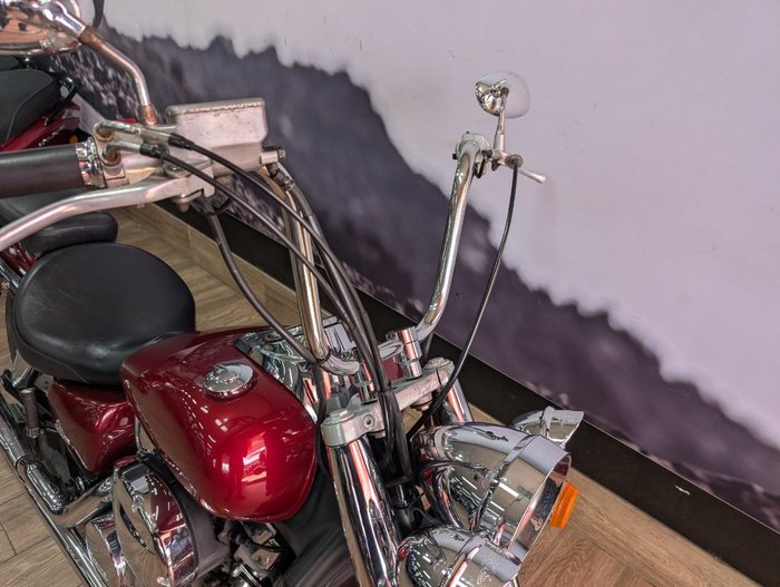 2005 Honda VT750C SHADOW RED