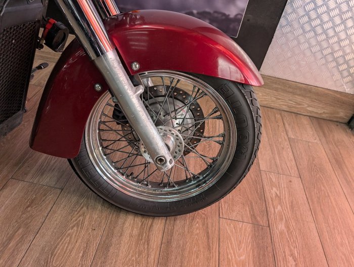 2005 Honda VT750C SHADOW RED