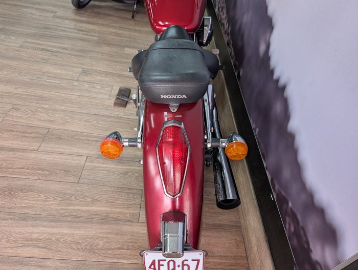 2005 Honda VT750C SHADOW RED