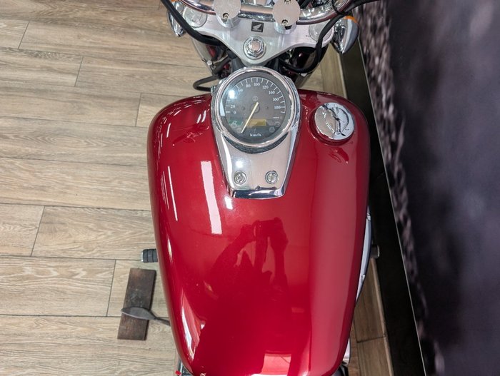 2005 Honda VT750C SHADOW RED