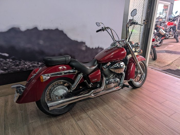 2005 Honda VT750C SHADOW RED