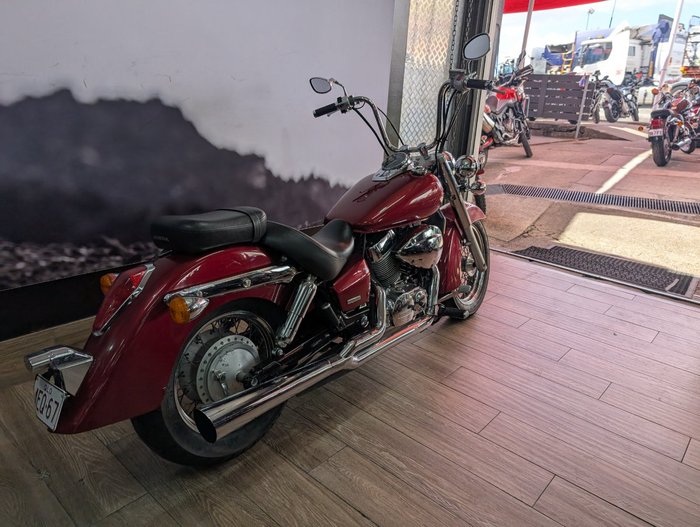 2005 Honda VT750C SHADOW RED