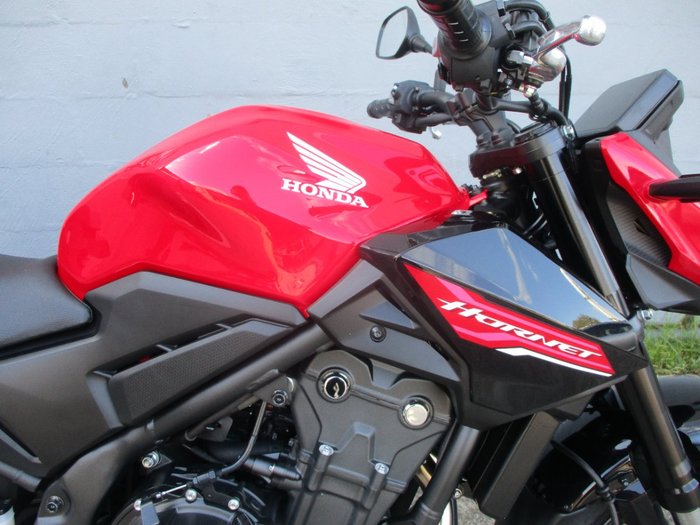 2024 Honda CB500 HORNET RED