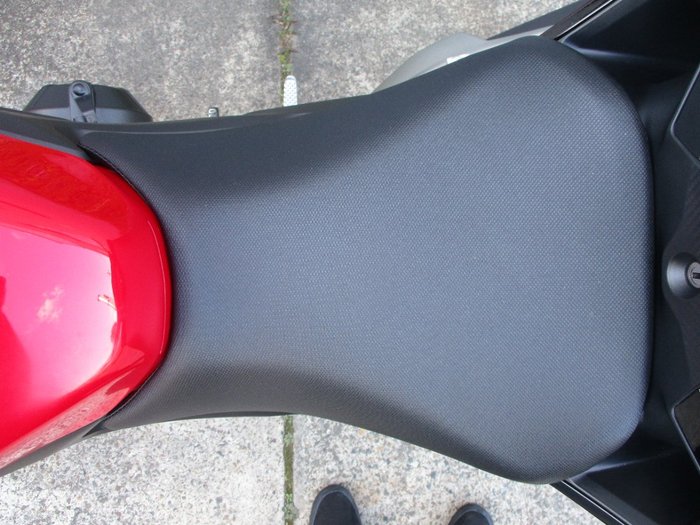 2024 Honda CB500 HORNET RED