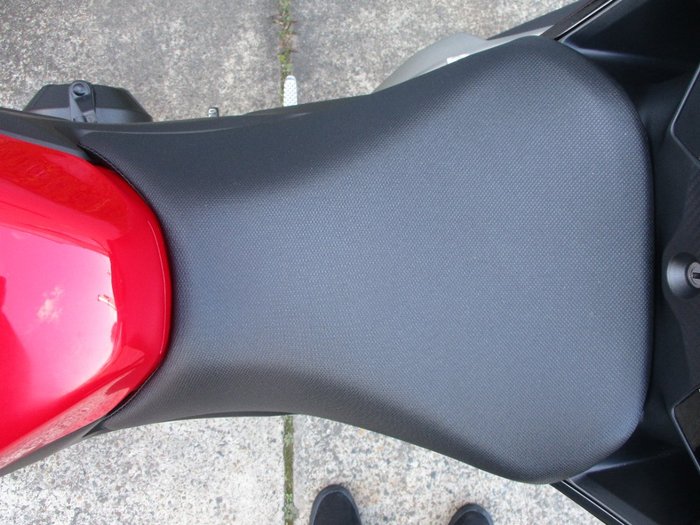 2024 Honda CB500 HORNET RED