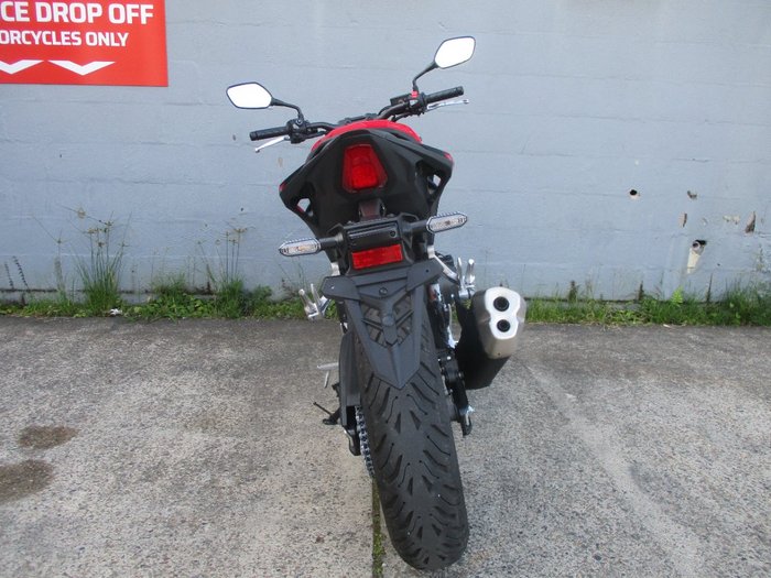 2024 Honda CB500 HORNET RED