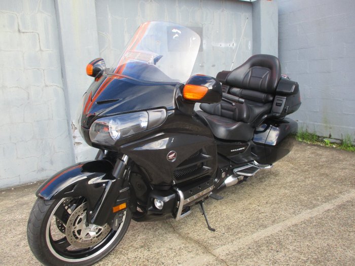 2012 Honda GL1800 GOLDWING LUXURY BLACK