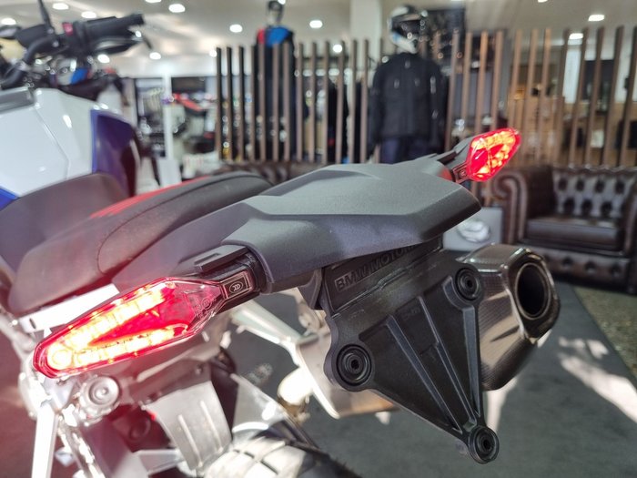 2026 BMW Motorrad F 900 GS ENDURO LT WHT/RACING BLU MET/RACE RED