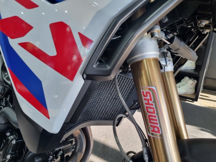 2026 BMW Motorrad F 900 GS ENDURO LT WHT/RACING BLU MET/RACE RED