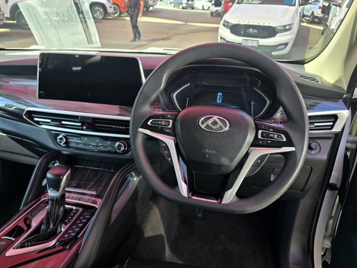 2023 LDV D90