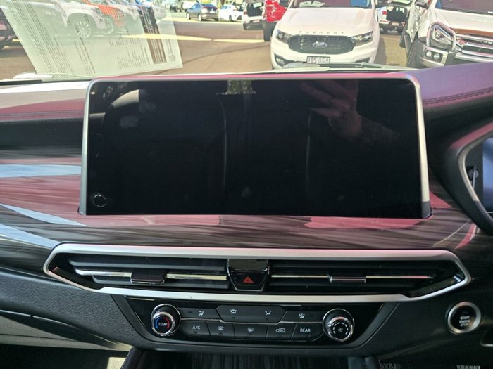 2023 LDV D90