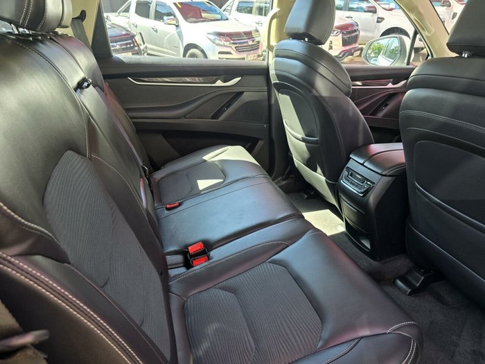 2023 LDV D90