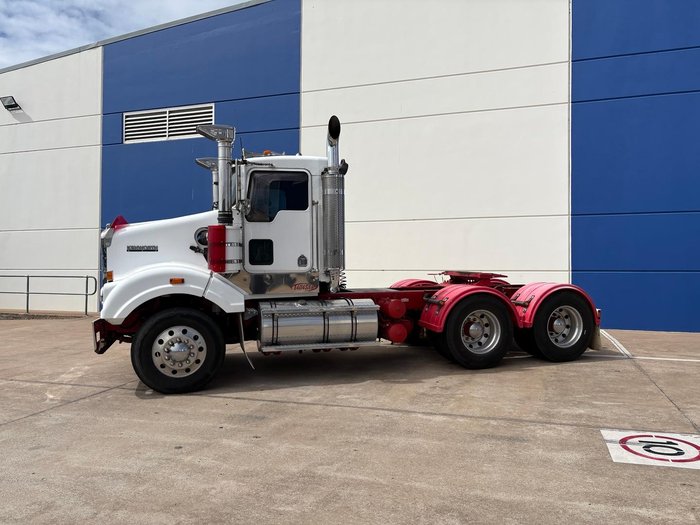 2006 Kenworth T400 Series T404SAR