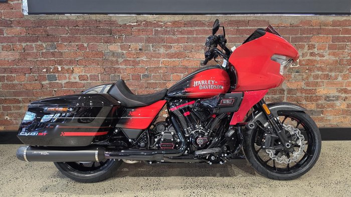Harley-Davidson CVO Road Glide ST 121 (FLTRXSTSE) Touring