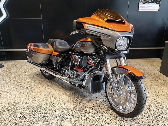 2026 Harley-Davidson CVO Street Glide 121 (FLHXSE)