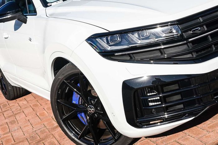 2025 Volkswagen Touareg R