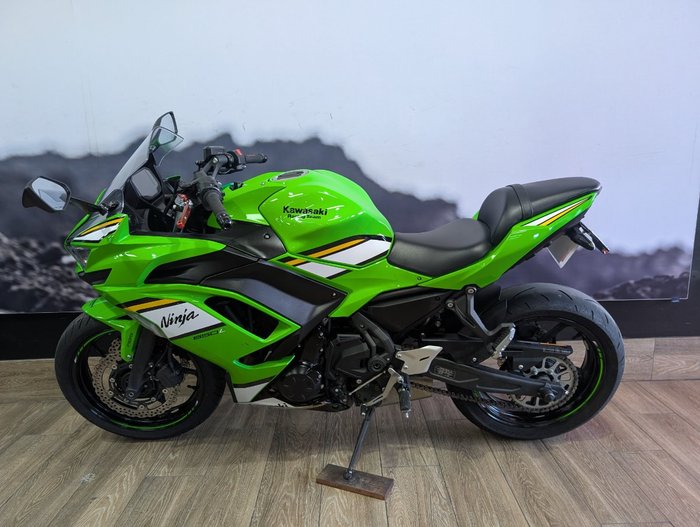 2025 Kawasaki NINJA 650 GREEN