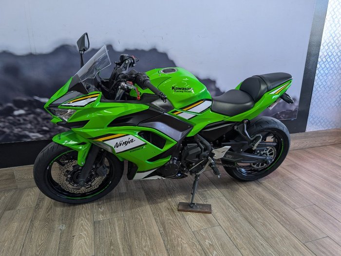 2025 Kawasaki NINJA 650 GREEN